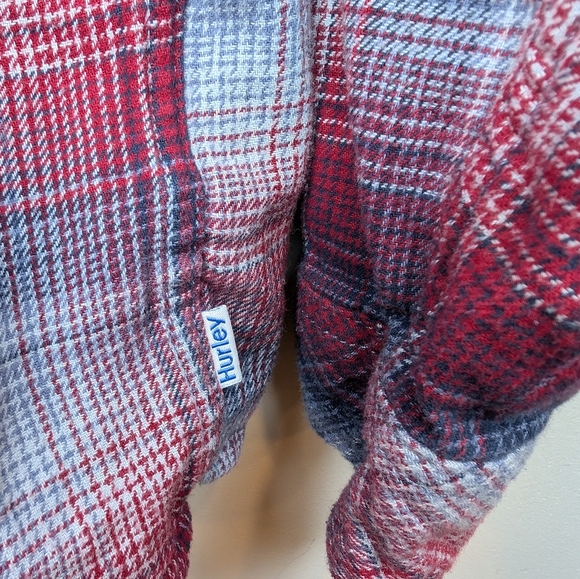 Men's Hurley Blue Red White Flannel Plaid Button-Down Shirt XXL - Picture 8 of 12